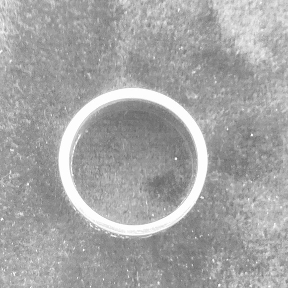 Size 8 Tiffany & Co Ring - Picture 2 of 6